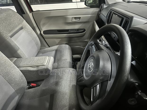 Toyota Passo 1.0 FWD 2018 Burgundy