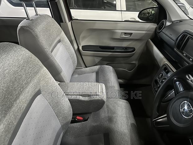 Toyota Passo 1.0 FWD 2018 Burgundy