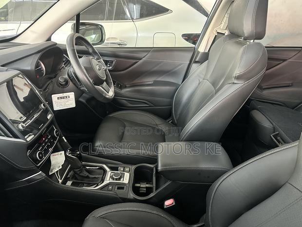 Subaru Forester Base AWD 2019 Blue