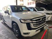 Toyota Land Cruiser LC300 2021 White for sale
