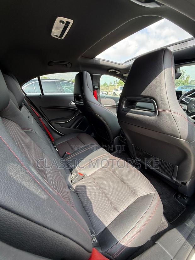 Mercedes-Benz A-Class 2019 White