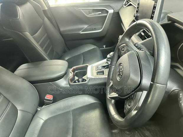 Toyota RAV4 LE AWD 2020 Black
