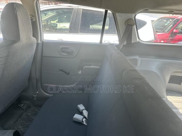 Nissan NV1500 2019 White