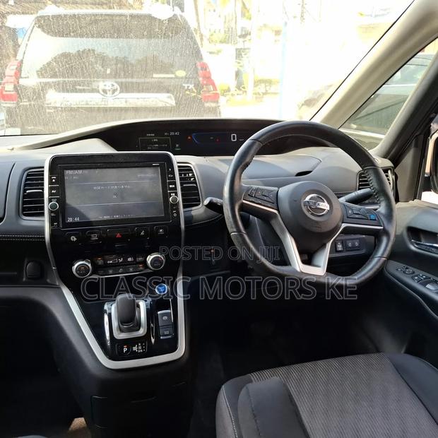 Nissan Serena 2018 Black