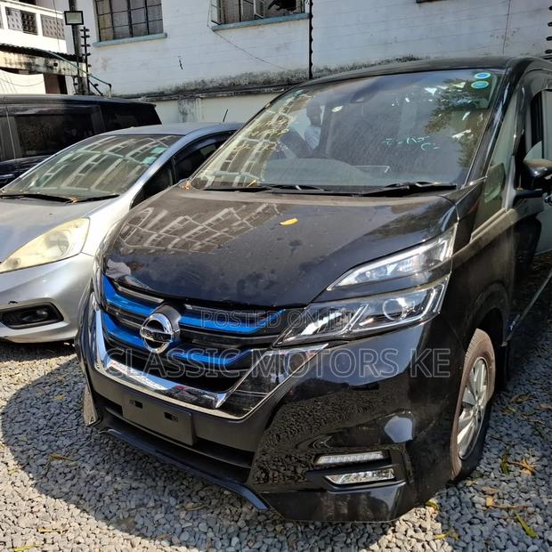 Nissan Serena 2018 Black