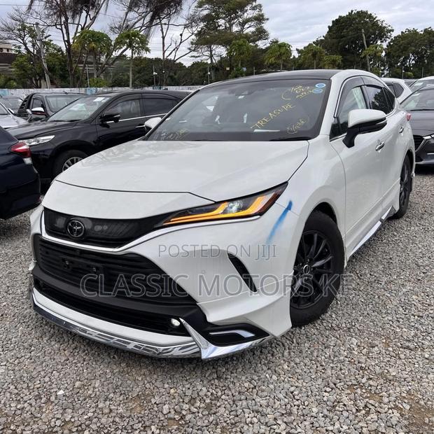 Toyota Harrier 2021 White