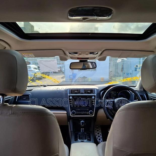Subaru Outback 2.5i Premium AWD 2018 Gray
