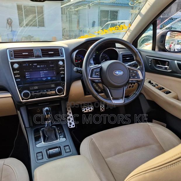 Subaru Outback 2.5i Premium AWD 2018 Gray