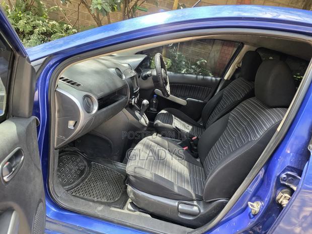 Mazda Demio 2009 Blue