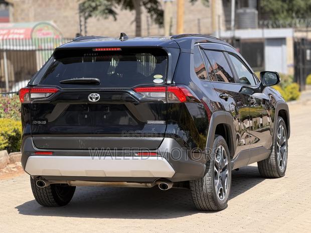 Toyota RAV4 2020 Black
