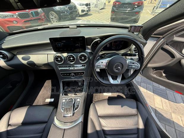 Mercedes-Benz C220 Classic 2019 Silver