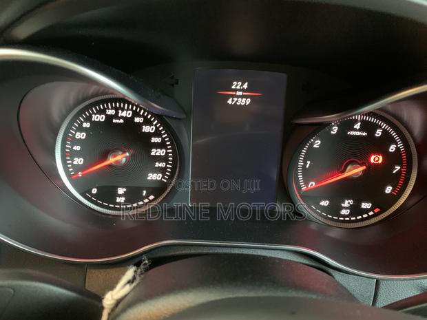 Mercedes-Benz C200 2018 Blue