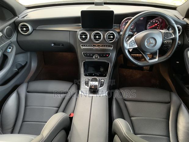 Mercedes-Benz C200 2018 Blue