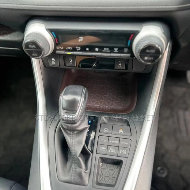 Toyota RAV4 2019 White