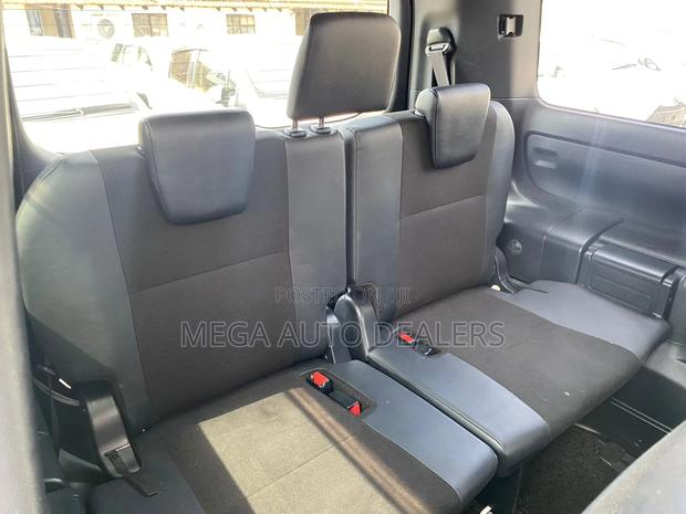 Toyota Noah 2018 White
