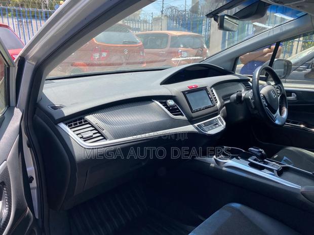 Honda Jade 2018 Silver