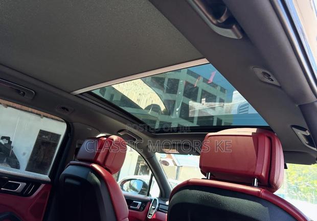 Porsche Cayenne Base AWD 2020 Blue