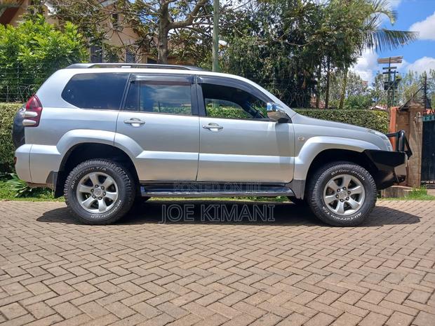 Toyota Land Cruiser Prado 2004 Silver