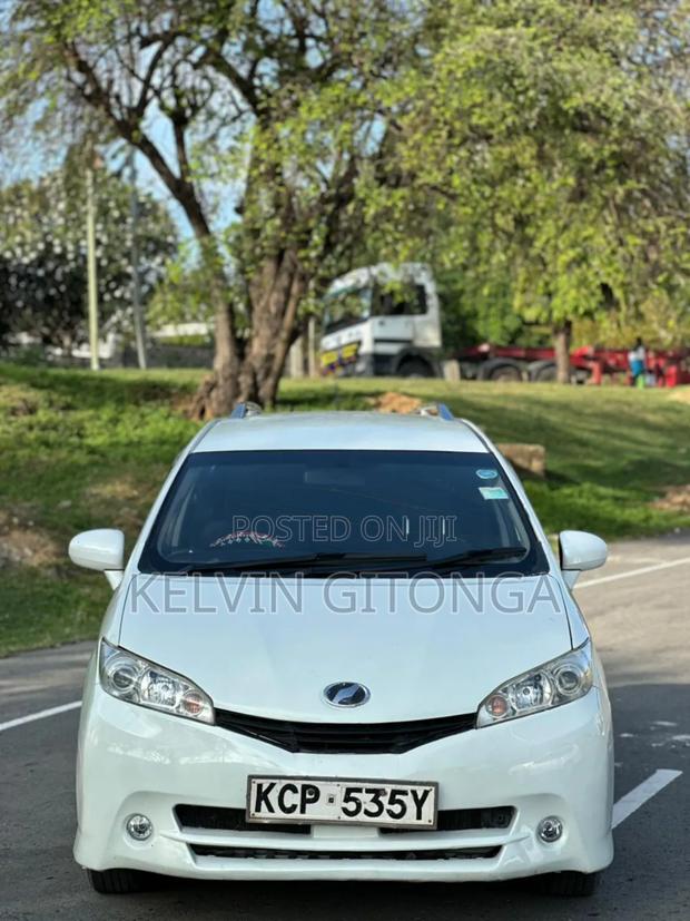 Toyota Wish 2012 White
