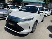 Toyota Harrier 2018 White for sale