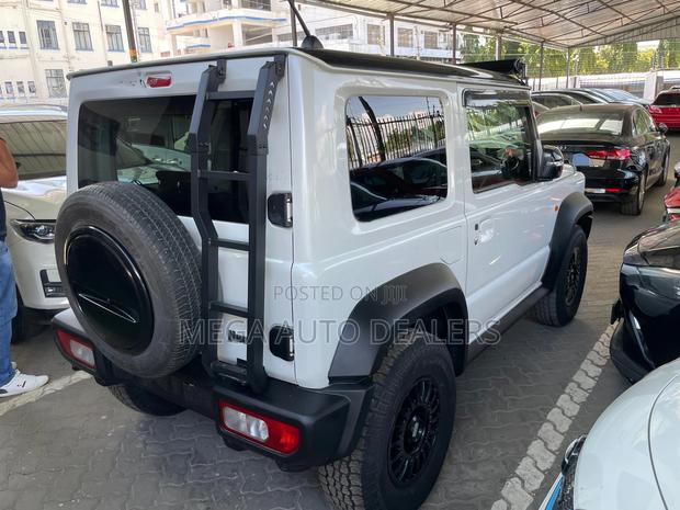 Suzuki Jimny 2021 White