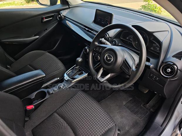 Mazda Demio 2018 Silver