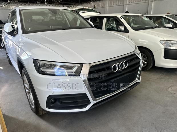 Audi Q5 2.0T Premium AWD quattro 2018 White