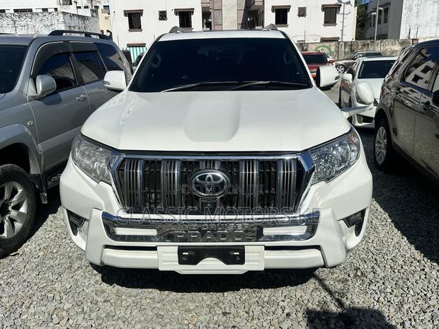 Toyota Land Cruiser Prado 2.8 D-4D 2015 White