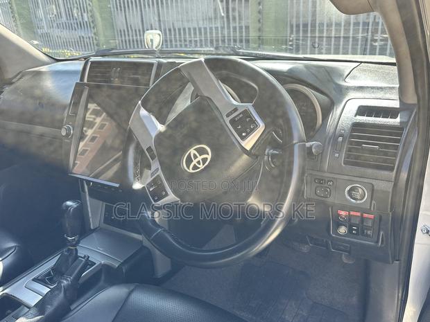 Toyota Land Cruiser Prado 2.8 D-4D 2015 White