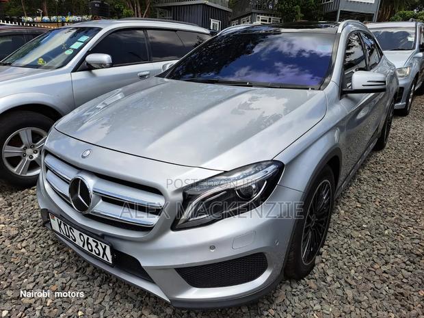 Mercedes-Benz GLA 250 2017 Silver
