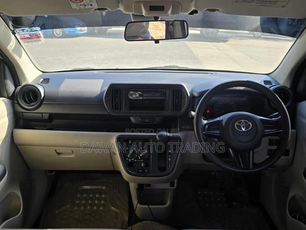 Toyota Passo 2017 Silver