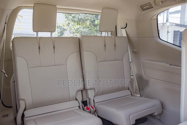 Toyota Land Cruiser LC300 2023 White