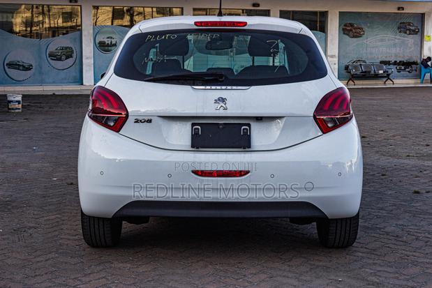 Peugeot 208 2018 White