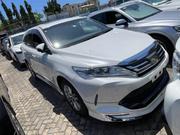 Toyota Harrier 2019 White for sale