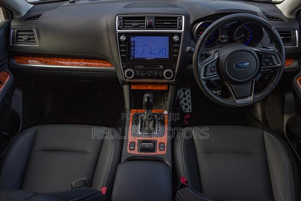 Subaru Outback 2017 Silver