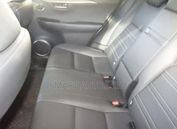 Lexus NX 300h AWD 2015 Silver