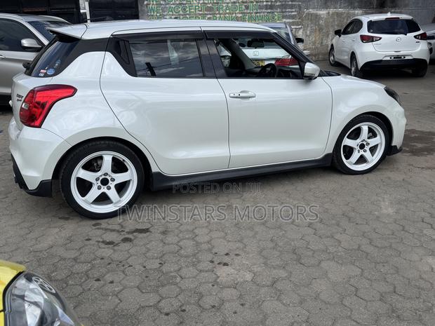 Suzuki Swift RS 2019 White