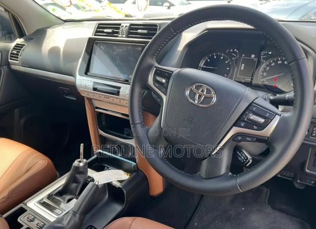 Toyota Land Cruiser Prado 2.7 2021 White