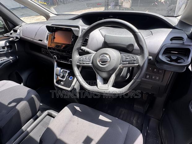 Nissan Serena 2019 Black