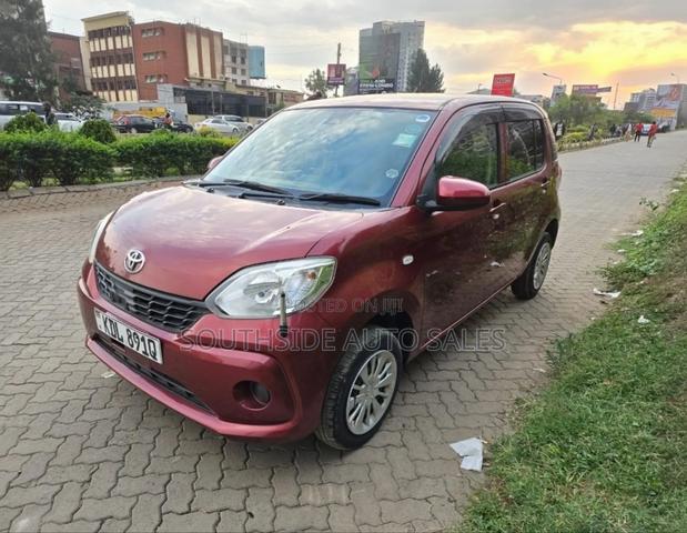 Toyota Passo 1.0 FWD 2016 Red