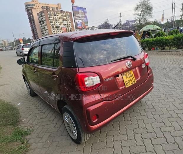 Toyota Passo 1.0 FWD 2016 Red