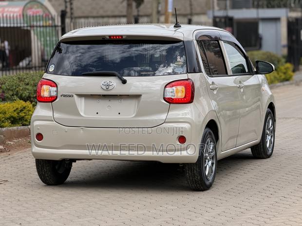 Toyota Passo 2019 Beige