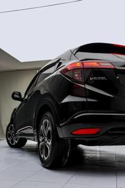 Honda Vezel 2018 Black for sale