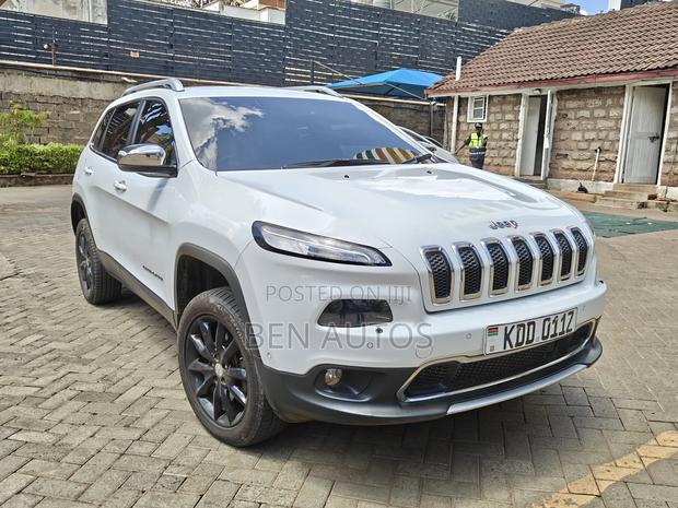 Jeep Cherokee Latitude 4x4 2016 White
