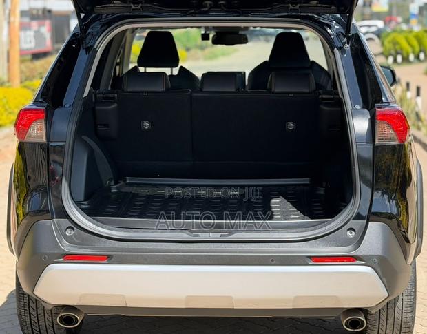 Toyota RAV4 2020 Black