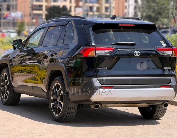Toyota RAV4 2020 Black