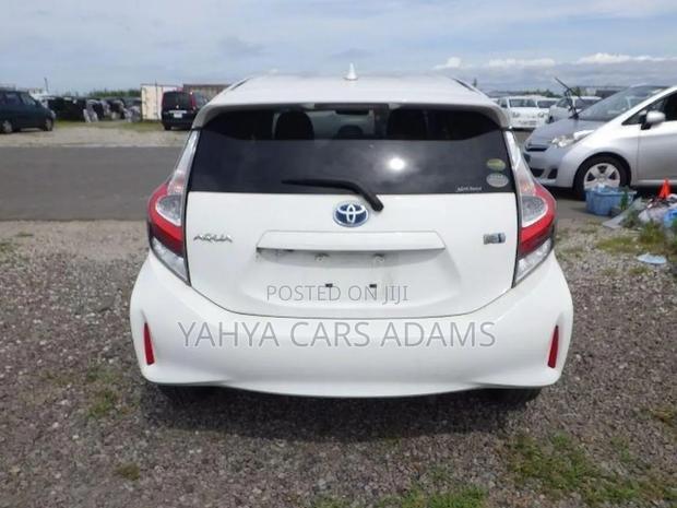 Toyota Aqua 2019 Pearl