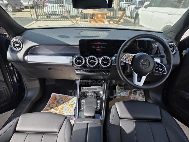 New Mercedes-Benz GLB-Class GLB 250 4MATIC 2021 Blue
