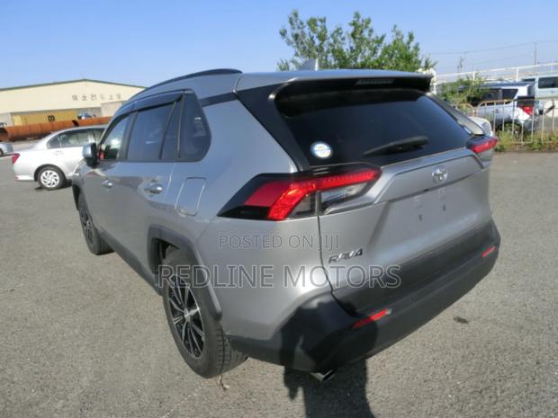 Toyota RAV4 2020 Silver