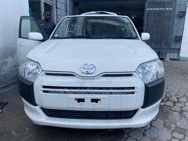 Toyota Succeed 2018 White